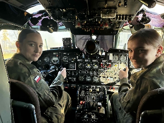 39b3c41d-37fd-45b5-a449-7004abb7e532